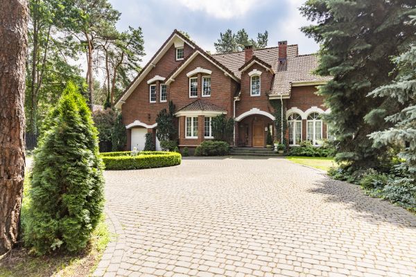 Driveway Brick Repair in Barrington