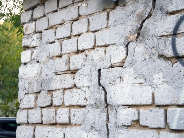 Cracked Brick Wall Repair in Barrington